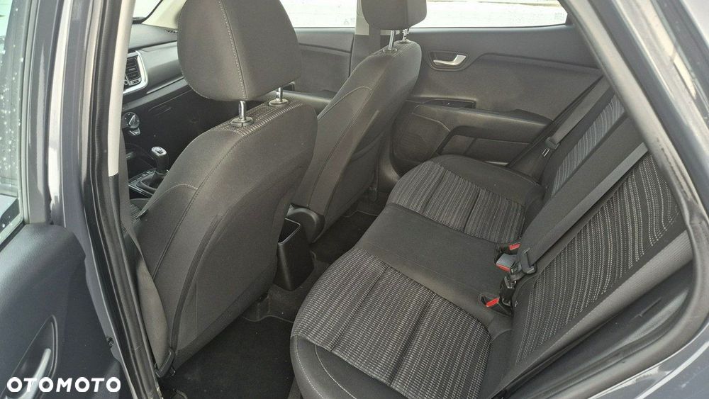 Kia Stonic - 12