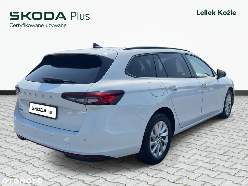 Skoda Superb 2.0 TDI SCR Essence DSG - 6