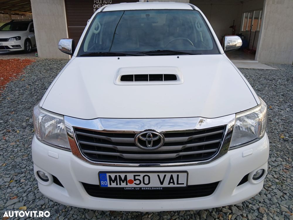 Toyota Hilux 4x4 Double Cab DPF Autm. Executive - 1