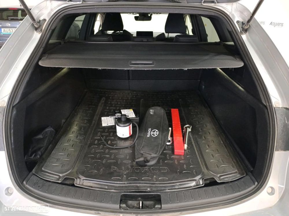 Toyota Corolla Touring Sports 1.8 Hybrid Comfort+P.Sport - 11