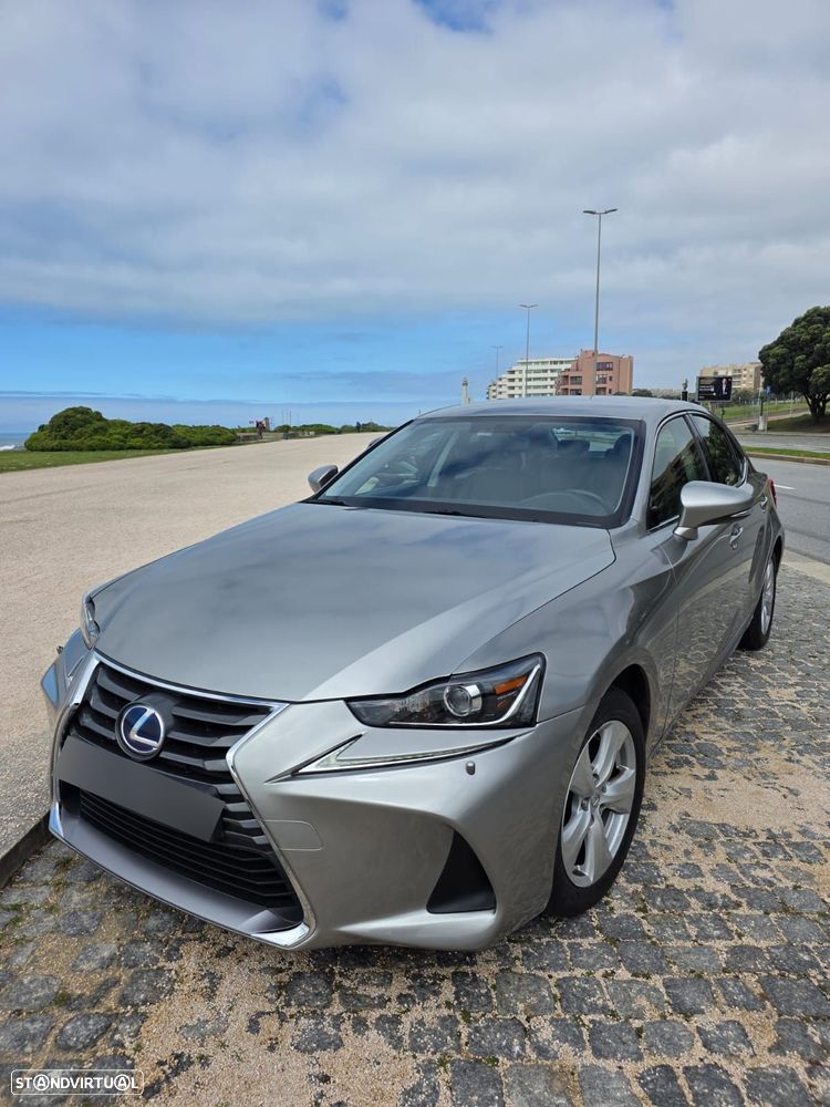 Lexus IS 300H Business - 1