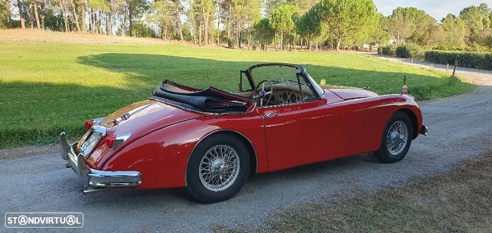 Jaguar XK140 - 7