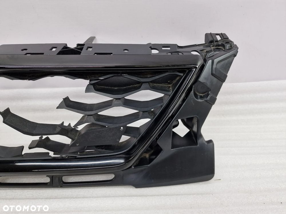 SEAT LEON 3 III LIFT CUPRA RAMKA ATRAPY / GRILLA PRZEDNIEGO PRZÓD "CZARNA" , NR 5F0853654K , NR AUKCJI GR176 - 6