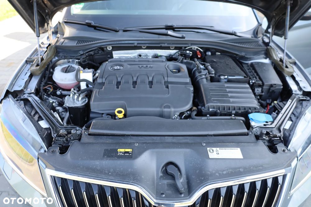 Skoda Superb 2.0 TDI DSG Style - 25