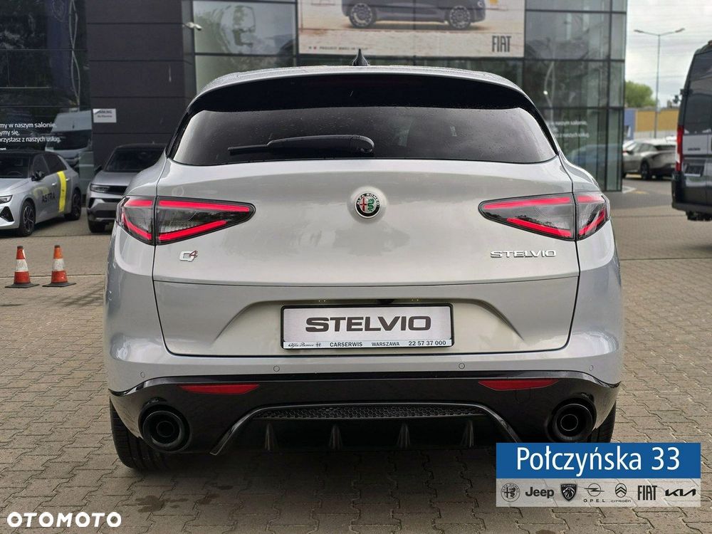 Alfa Romeo Stelvio - 7