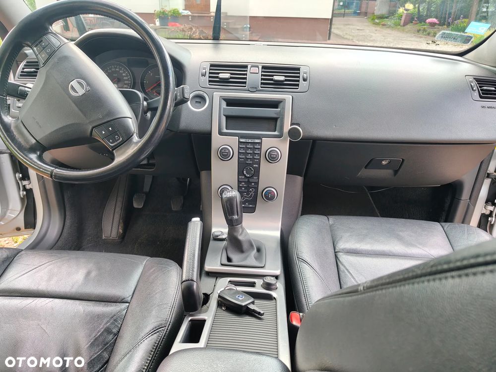 Volvo V50 2.0D Momentum - 8