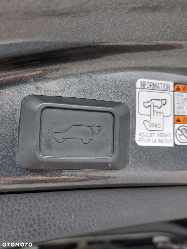 Toyota RAV4 2.0 D-4D Prestige - 12