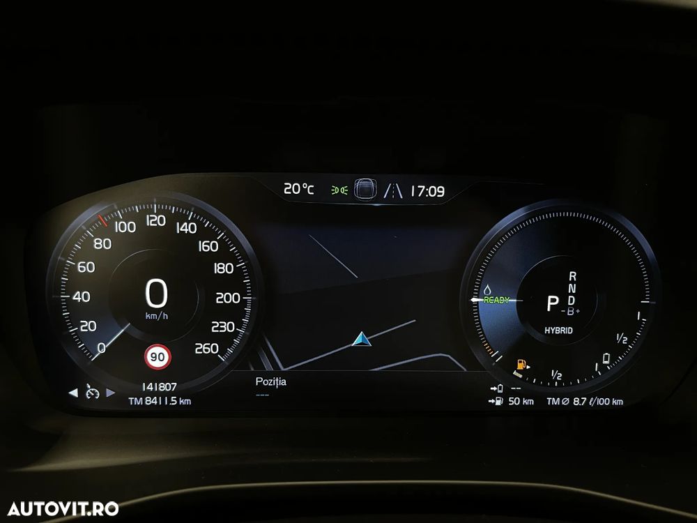 Volvo XC 40 T5 Twin Engine DKG Momentum Pro - 27