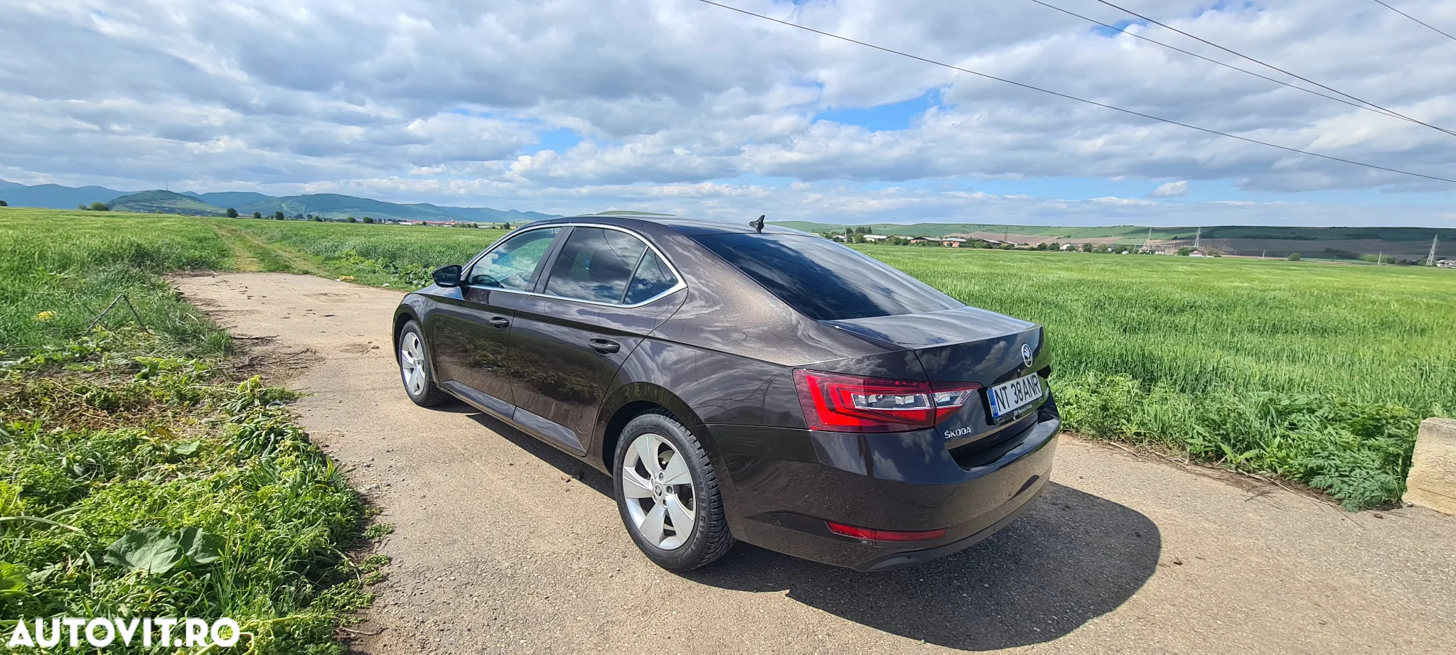 Skoda Superb 2.0 TDI Ambition - 3
