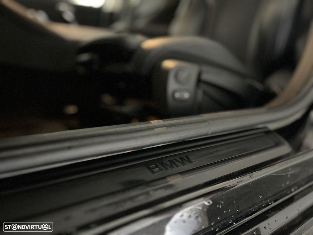 BMW 330 e Touring Aut. Sport Line - 17