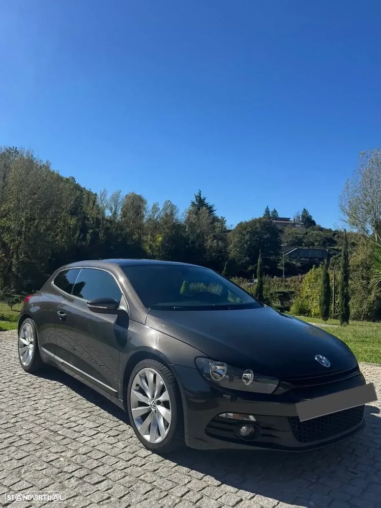 VW Scirocco 2.0 TFSi Sport DSG - 2