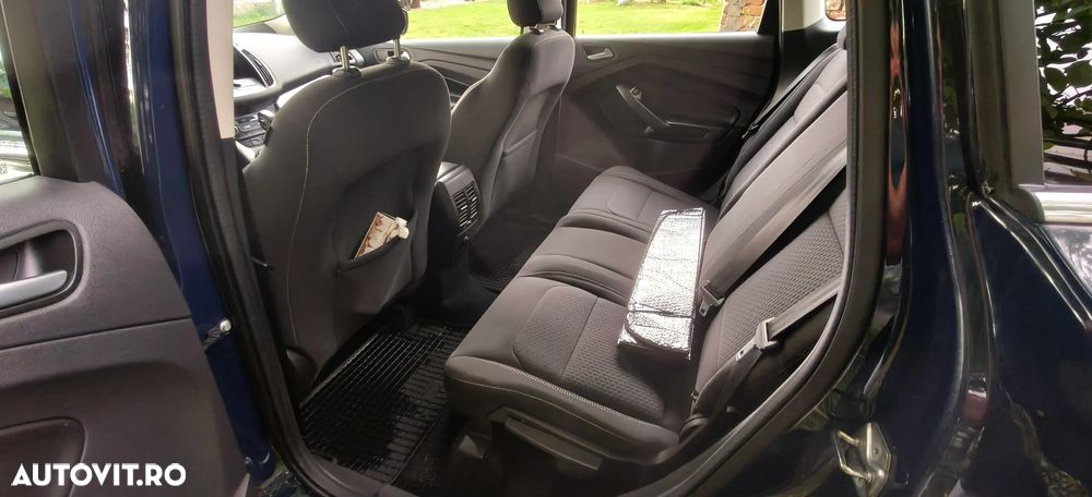 Ford Kuga 1.5 EcoBoost 4WD Aut. Trend - 9