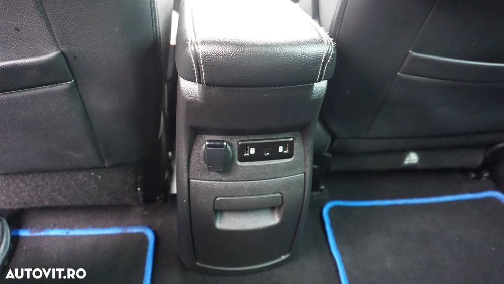 Renault Grand Scenic ENERGY TCe 130 BOSE EDITION - 18