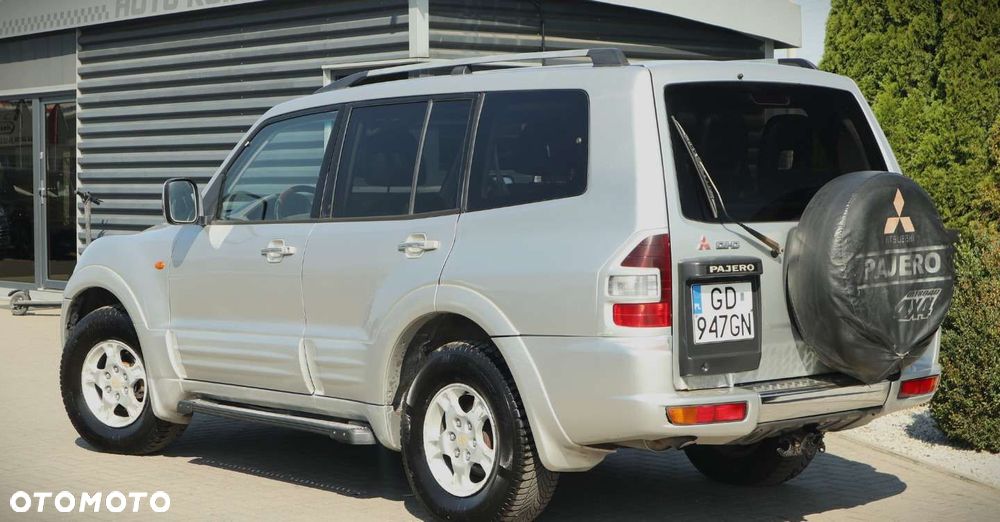 Mitsubishi Pajero - 7