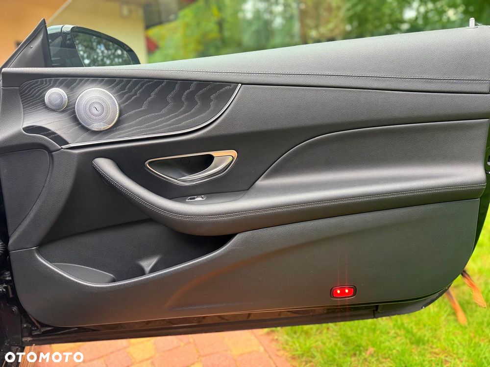 Mercedes-Benz Klasa E 220 d 4-Matic 9G-TRONIC - 12