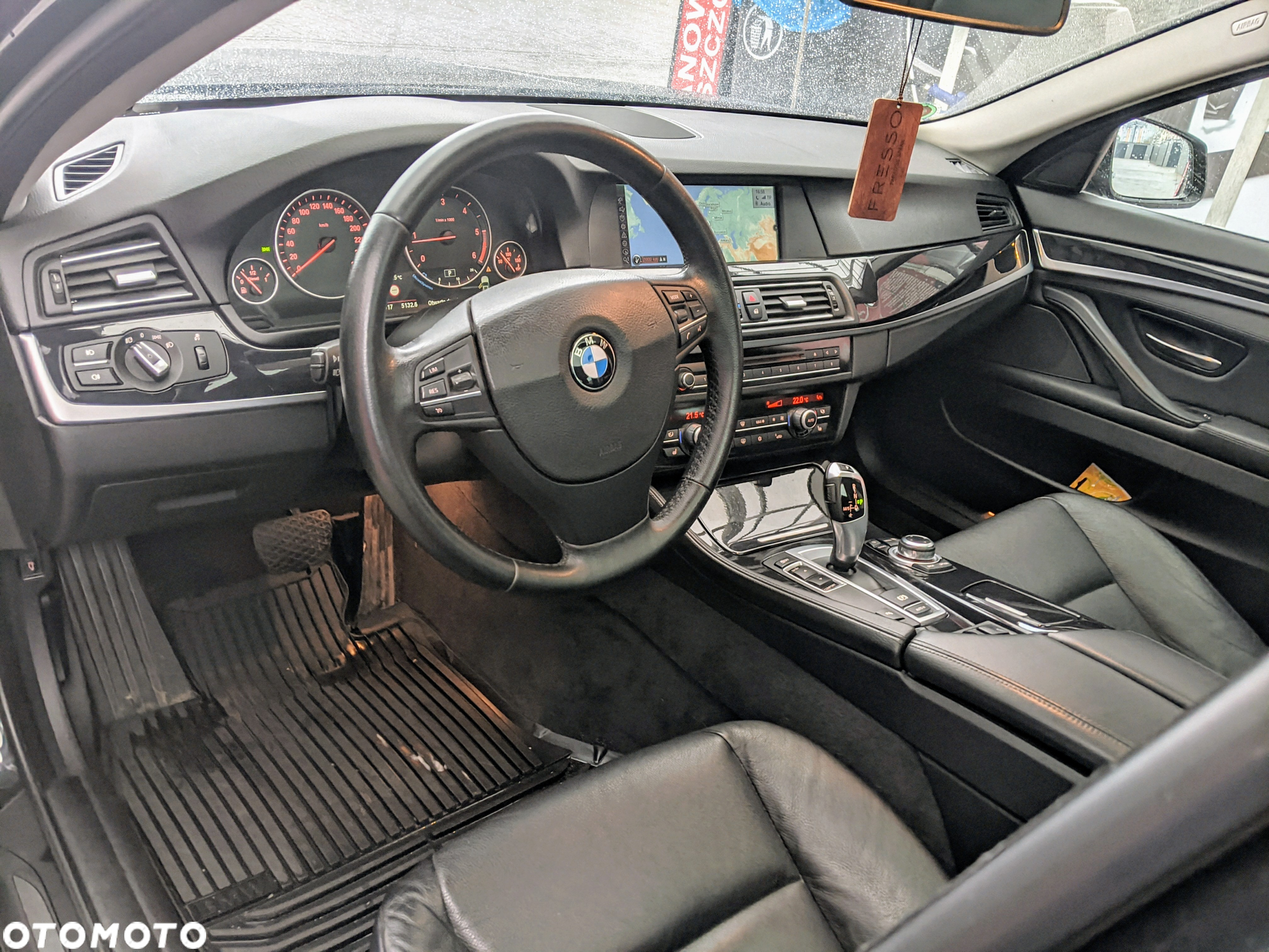 BMW Seria 5 525d xDrive - 18