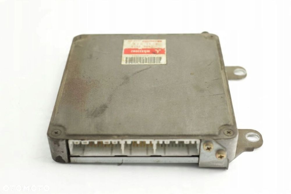 KOMPUTER STEROWNIK SILNIKA MITSUBISHI GALANT MD333002 - 2