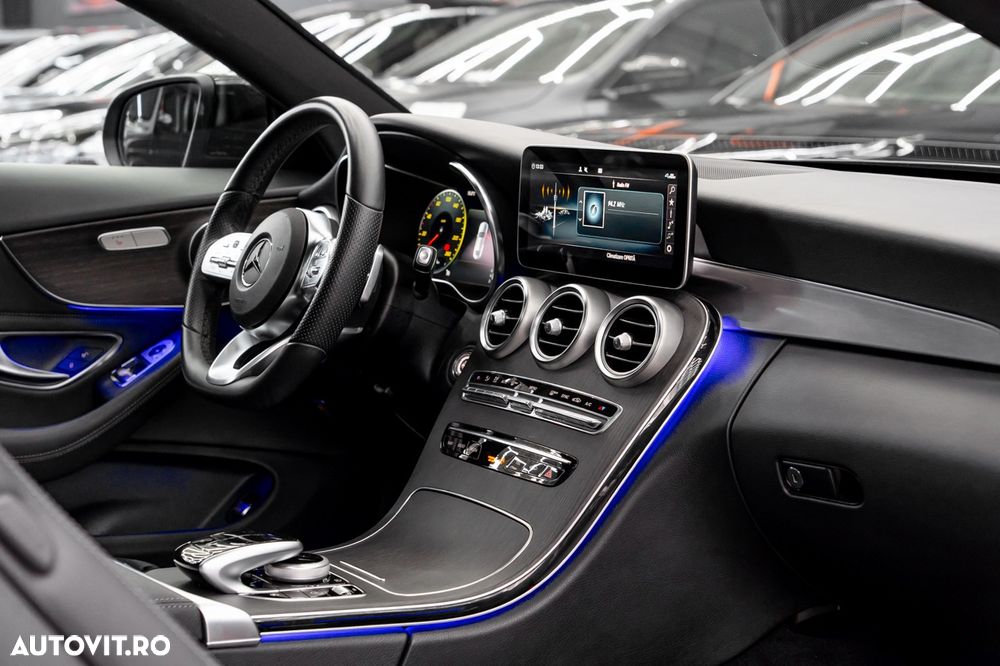 Mercedes-Benz C 300 4MATIC Aut. - 8