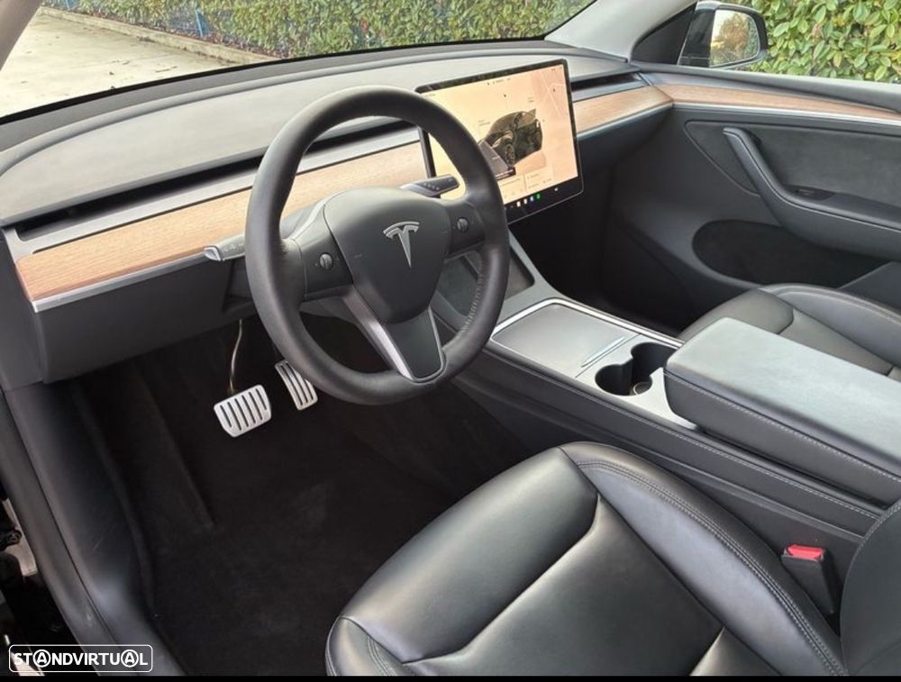 Tesla Model Y Performance Dual Motor AWD - 7