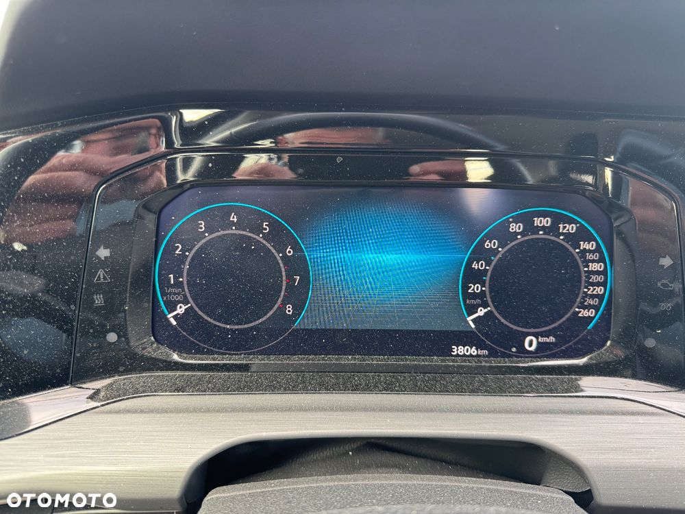 Volkswagen Golf VIII 1.5 TSI EVO Style - 28