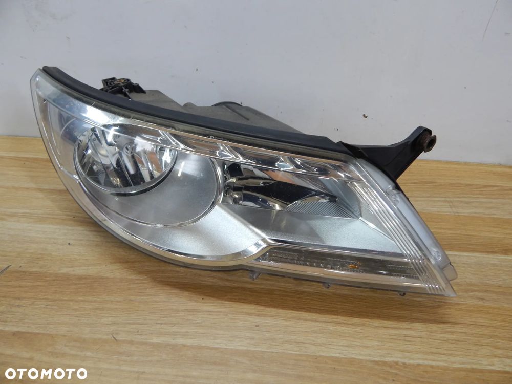 Lampa reflektor przód VW Tiguan I 5N 07-12 Łuków części - 3