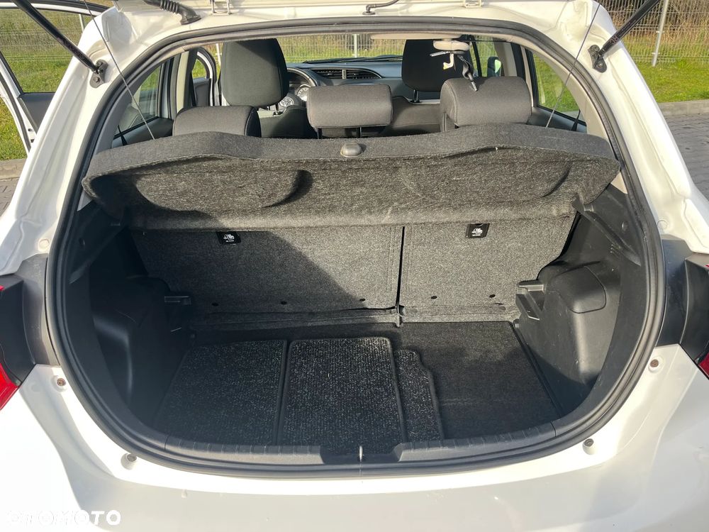 Toyota Yaris - 21