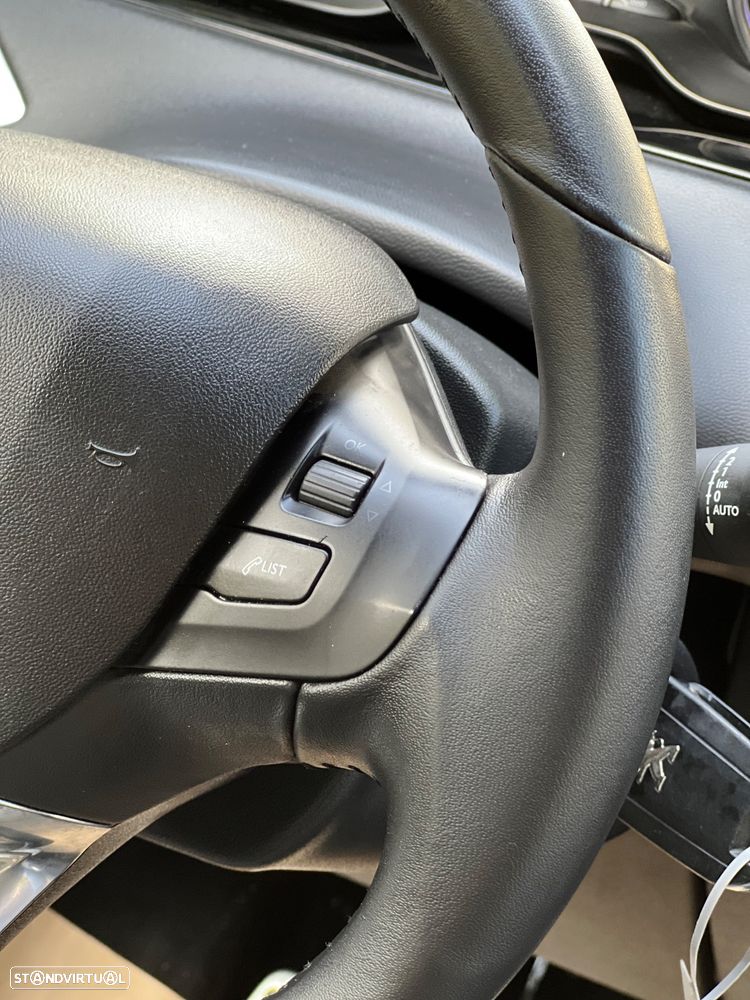 Peugeot 208 PureTech 82 Winter Edition - 14