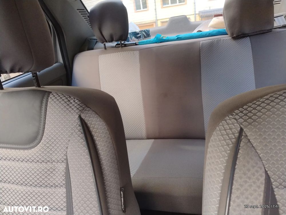 Dacia Logan 1.4 MPI Ambiance - 13