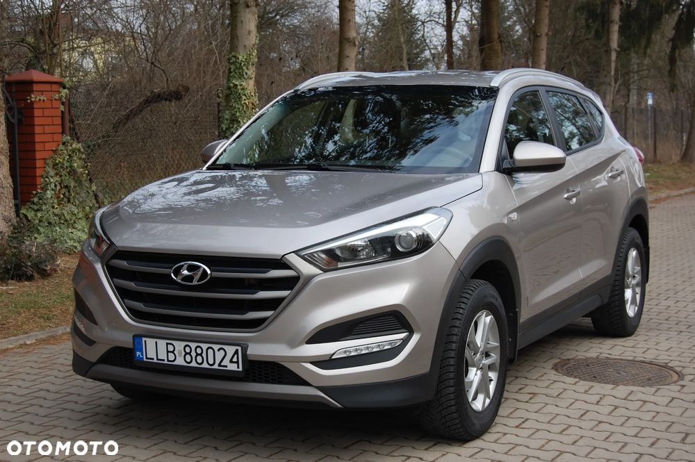 Hyundai Tucson blue 1.7 CRDi 2WD Intro Edition - 31
