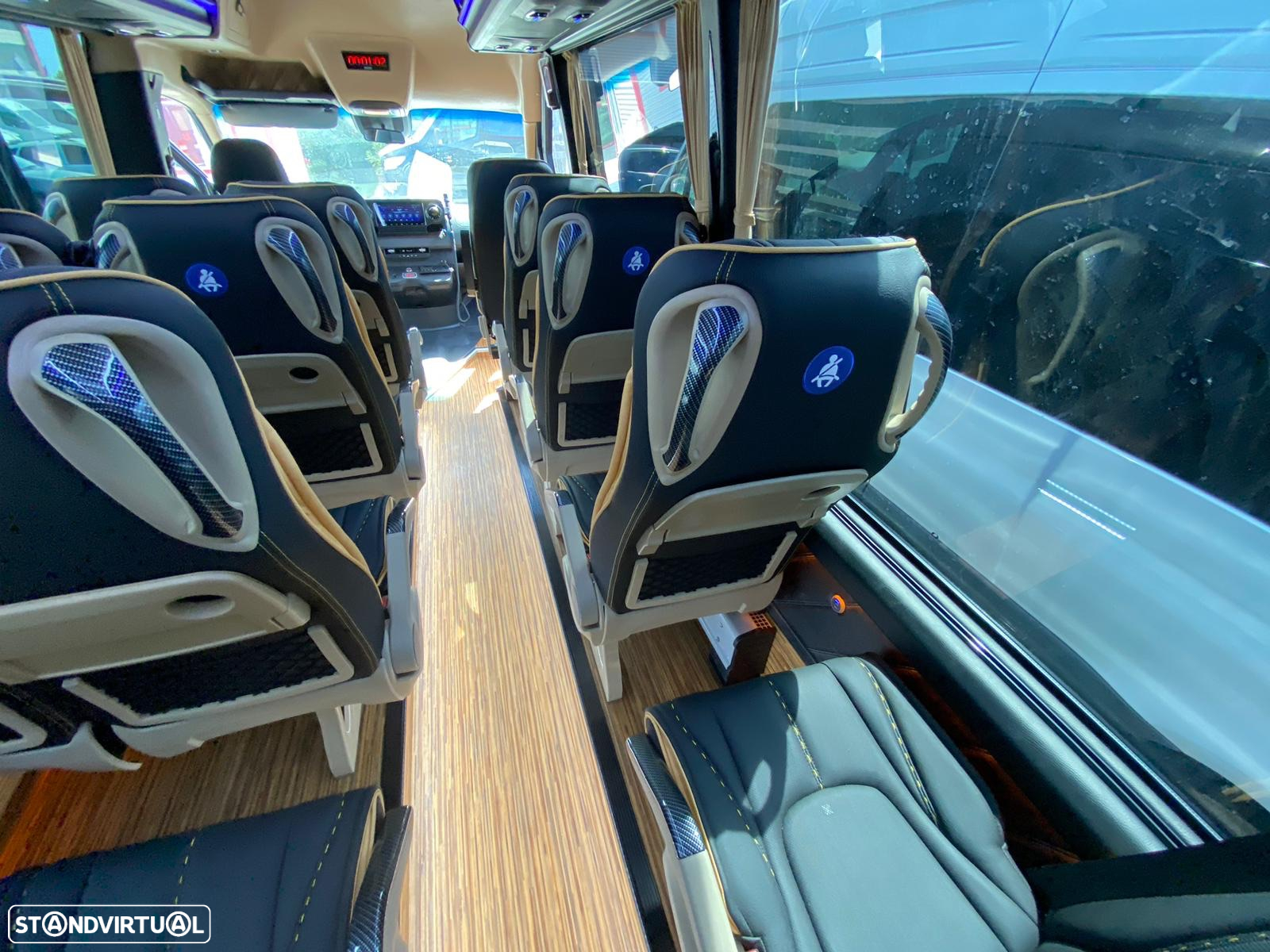 Mercedes Benz Sprinter 519 - 11