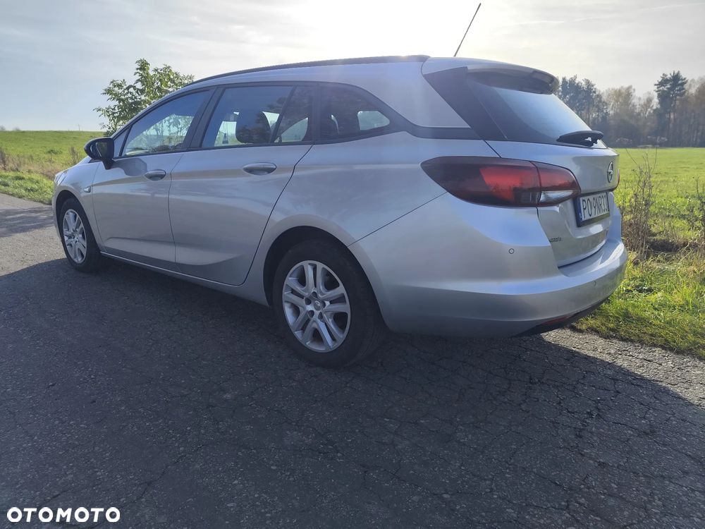 Opel Astra - 4