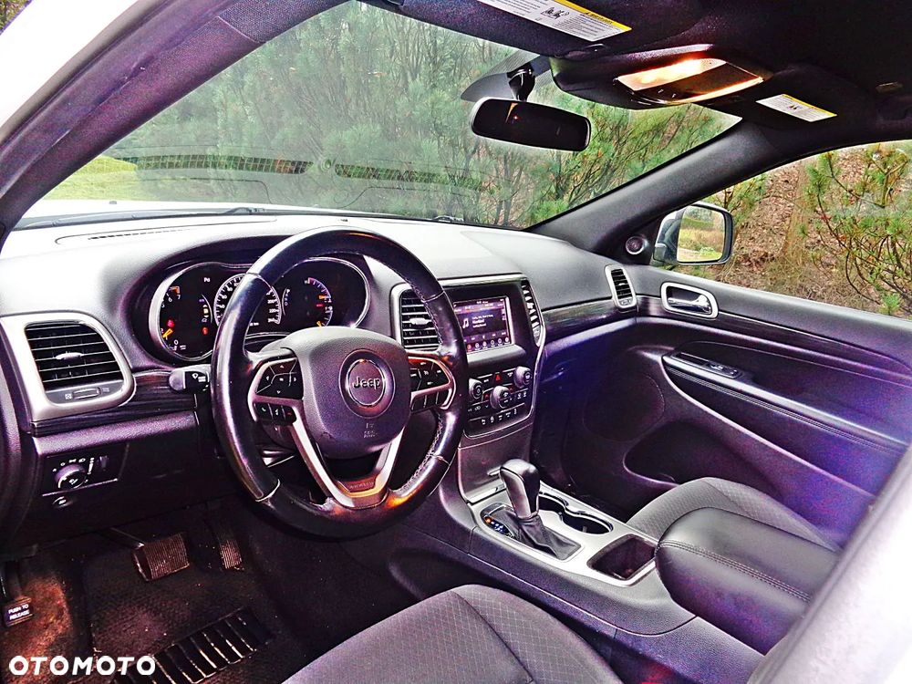 Jeep Grand Cherokee 3.6 V6 Laredo - 10