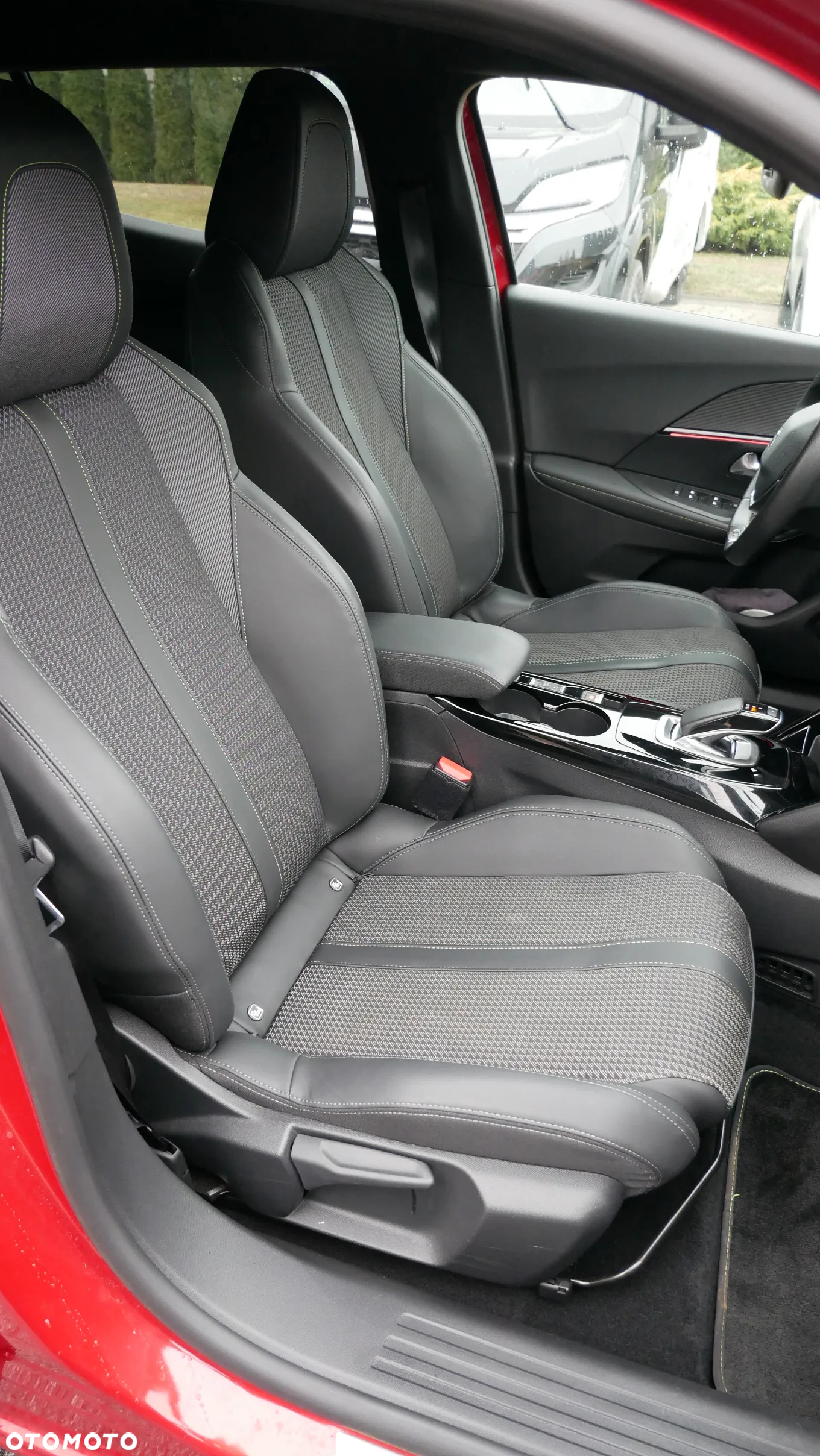 Peugeot 2008 - 16