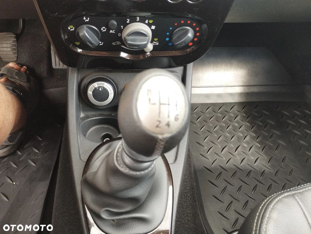 Dacia Duster 1.6 16V 4x4 Ambiance - 15
