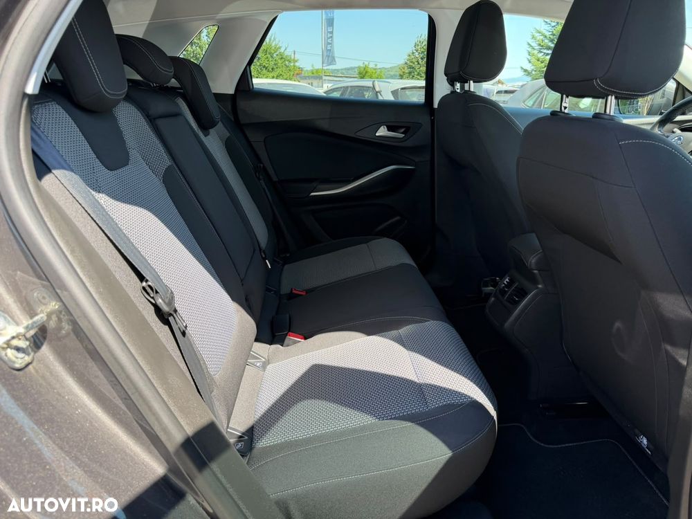 Opel Grandland X 1.6 START/STOP Enjoy - 17