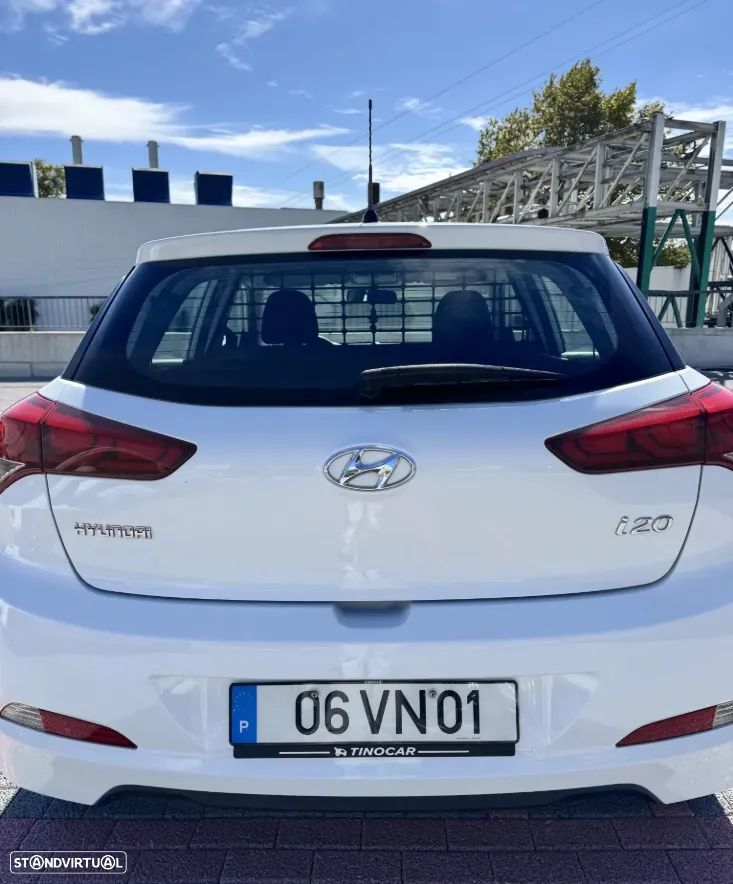 Hyundai i20 / 1.1 CRDi Access Plus - 8