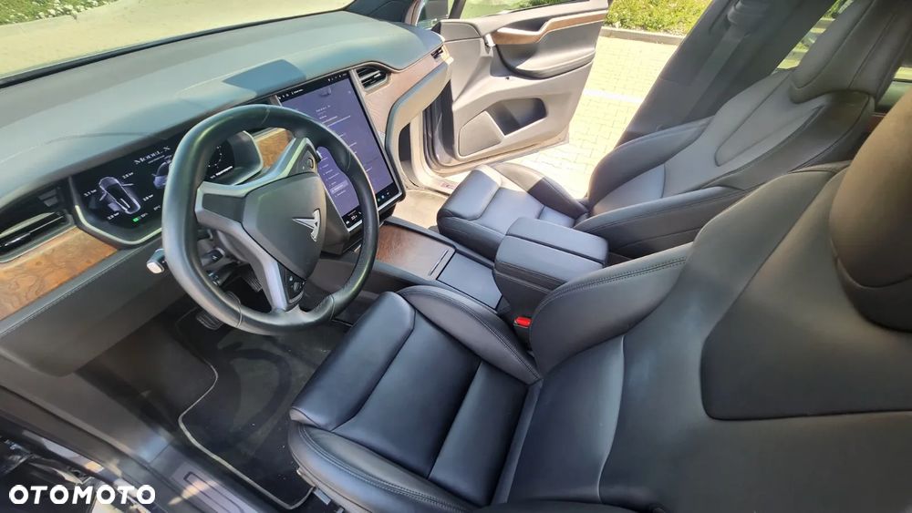 Tesla Model X Long Range Plus - 6