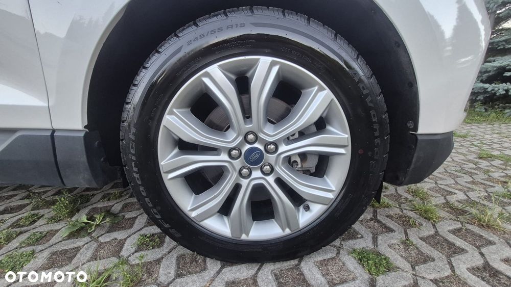 Ford Edge - 36