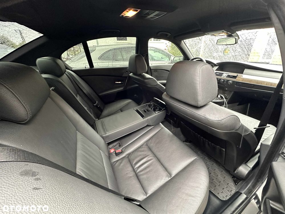 BMW Seria 5 - 16