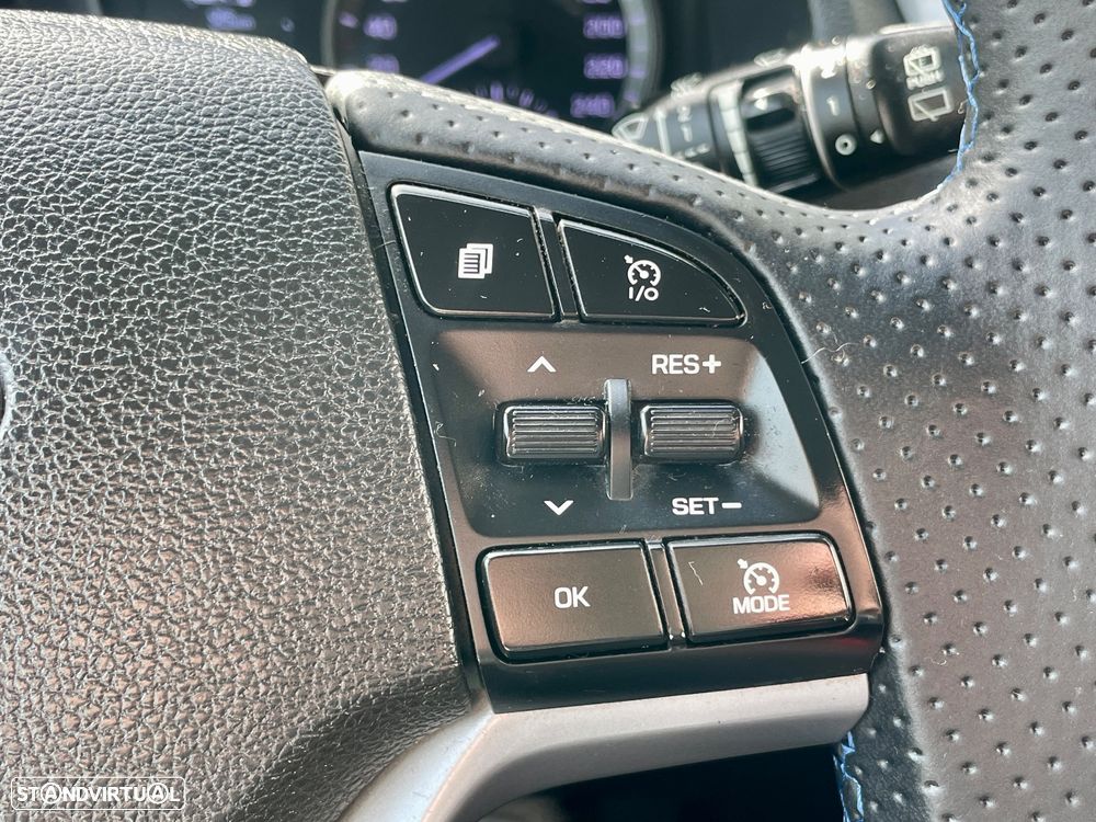 Hyundai Tucson 1.7 CRDi Executive - 19