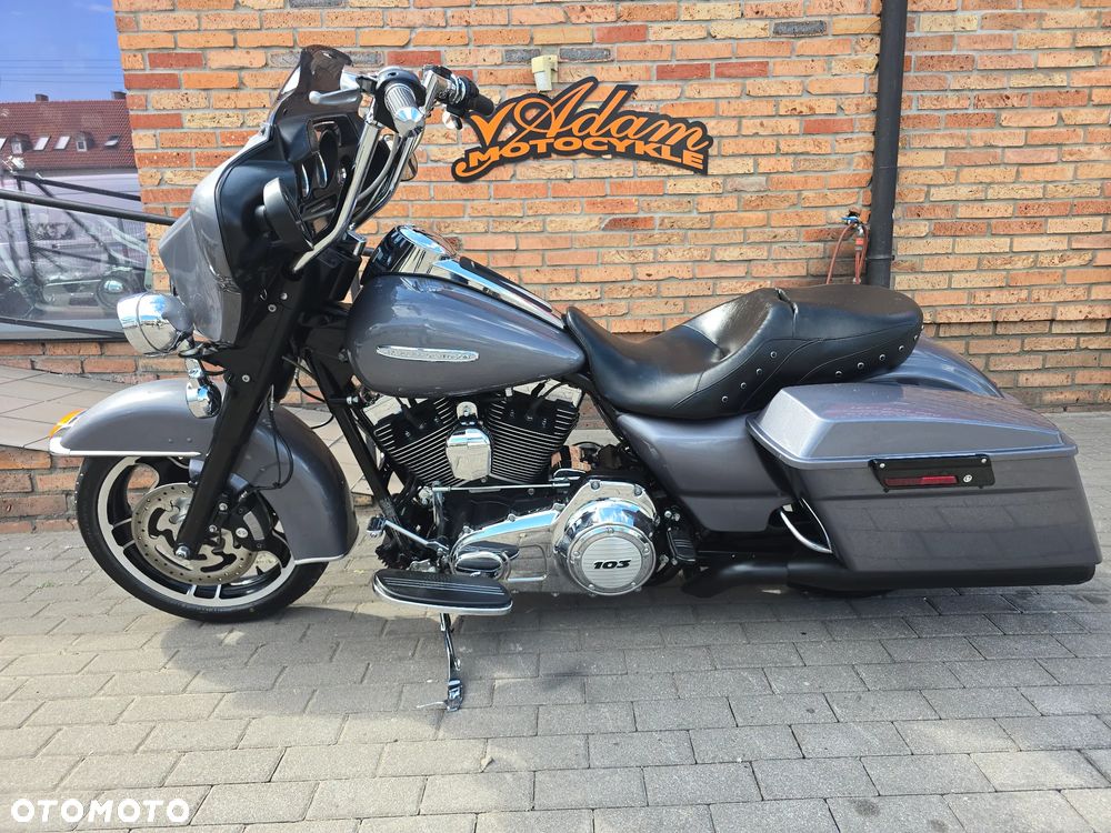 Harley-Davidson Touring Street Glide - 13