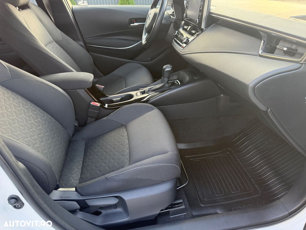 Toyota Corolla 1.8 HSD Exclusive interior Negru - 19