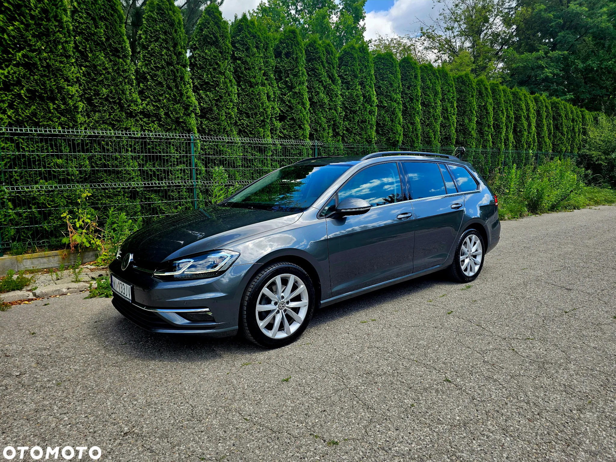 Volkswagen Golf - 10