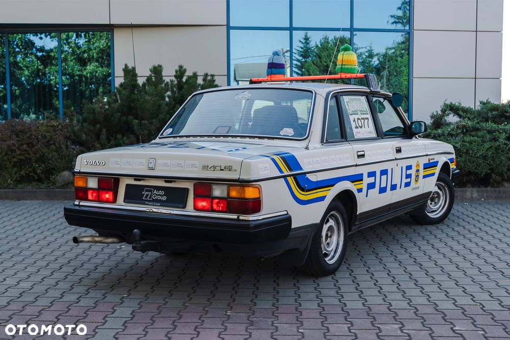 Volvo Seria 200 - 2