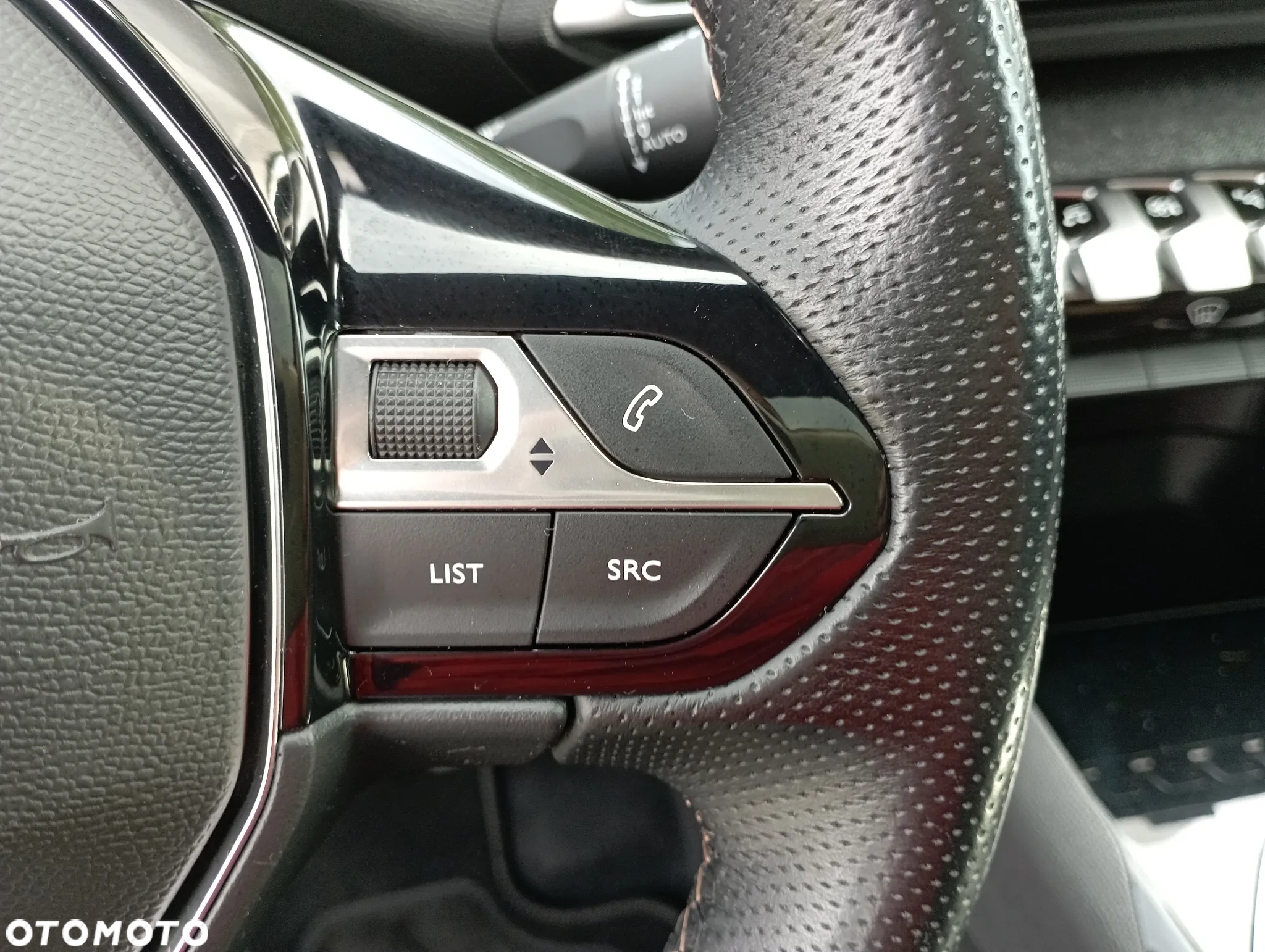 Peugeot 3008 1.2 PureTech GT S&S - 33