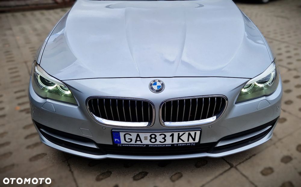 BMW Seria 5 525d - 15