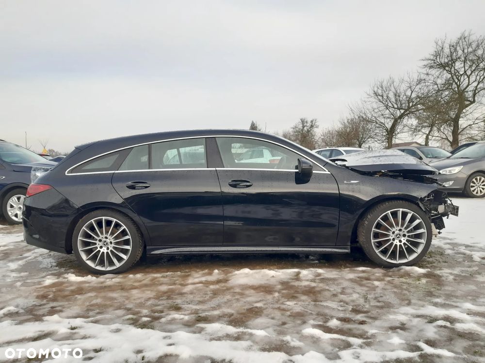 Mercedes-Benz CLA 180 7G-DCT AMG Line Advanced Plus - 3