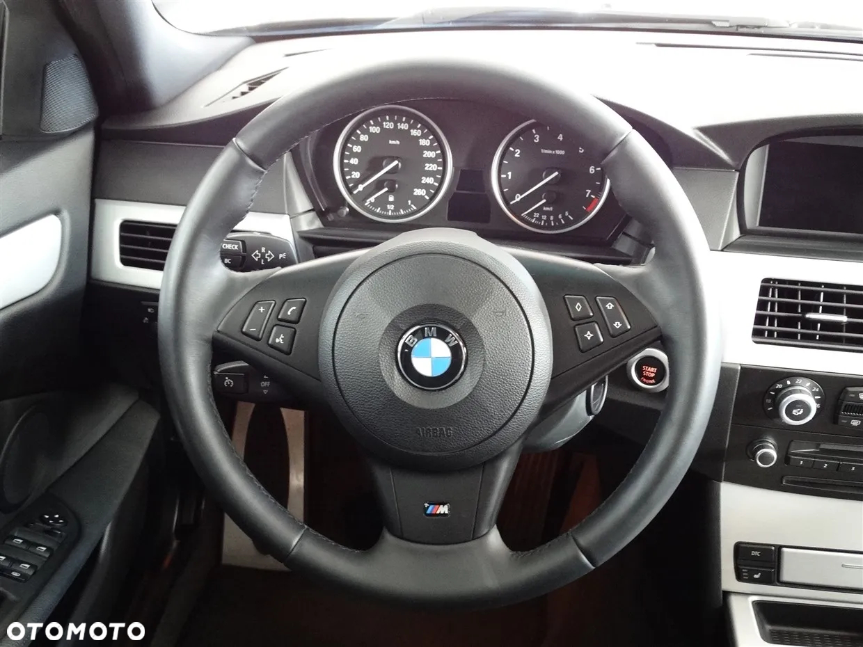 BMW Seria 5 530i - 15
