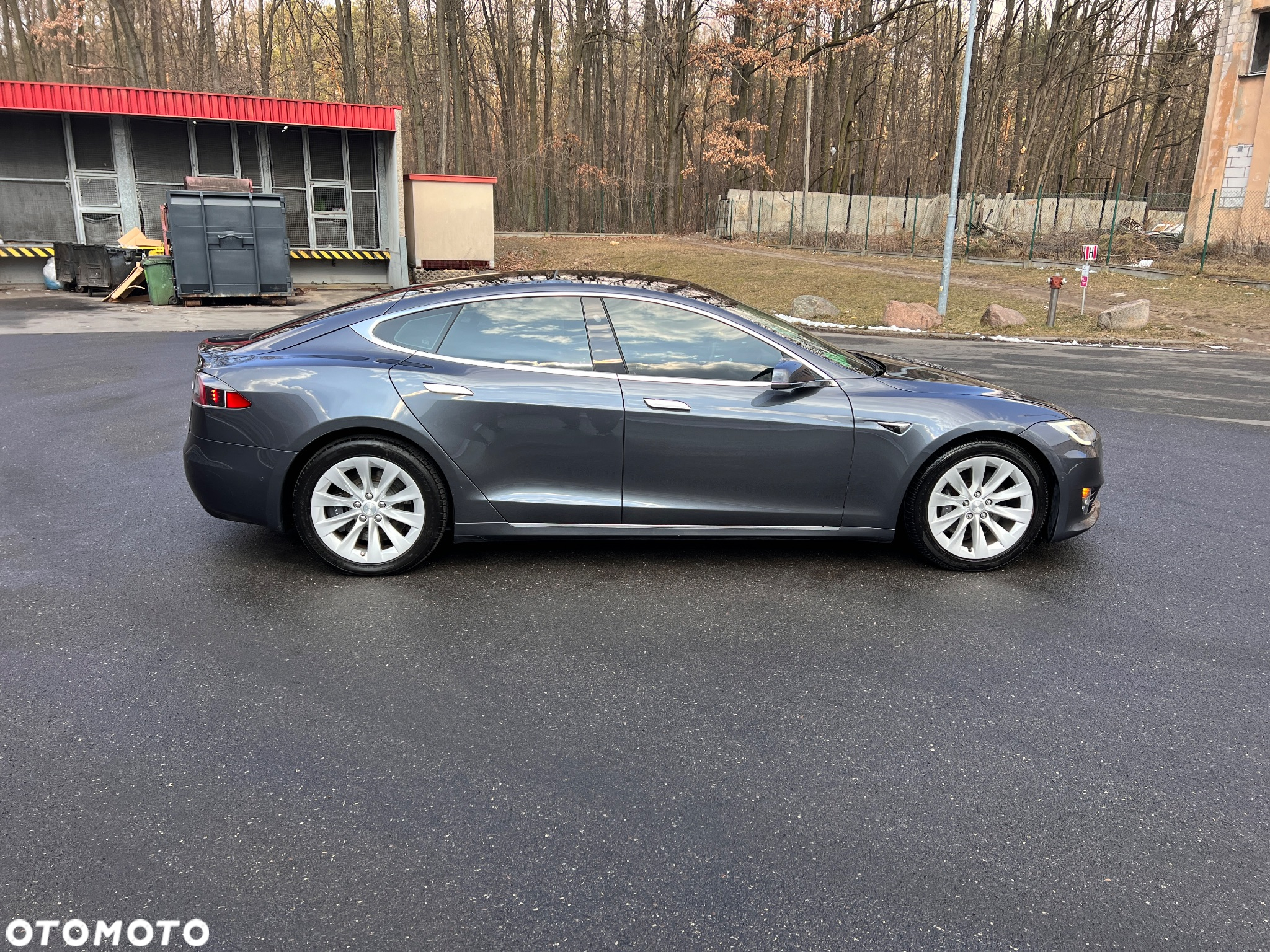 Tesla Model S 75 D - 17