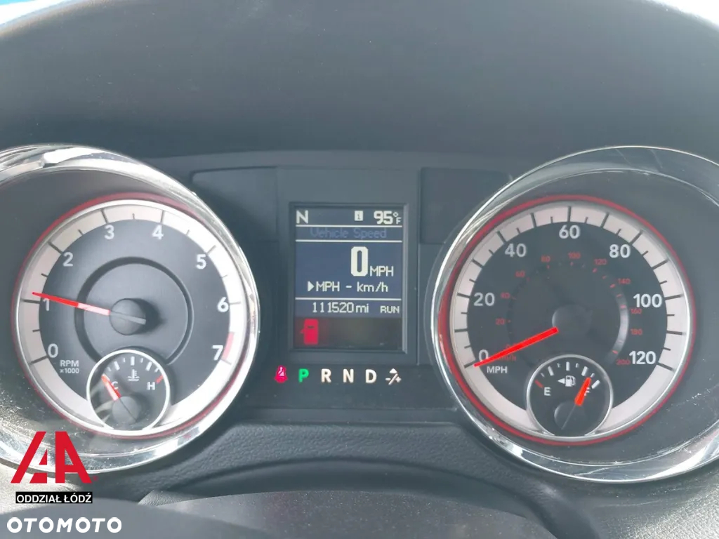 Dodge Grand Caravan 3.6 R/T - 12